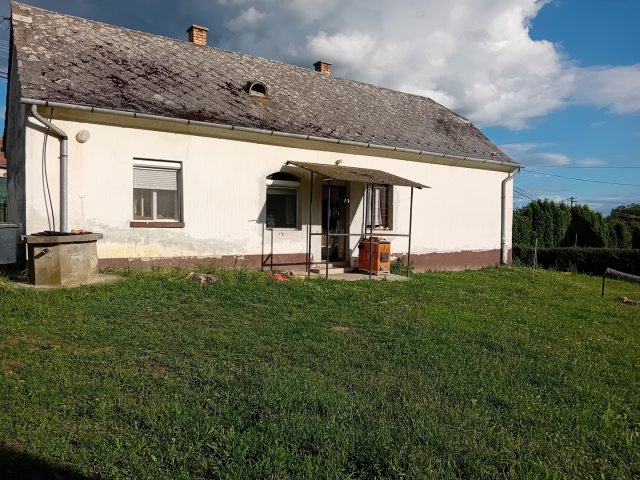 Eladó családi ház, Zalacsében 19.9 M Ft, 2 szobás