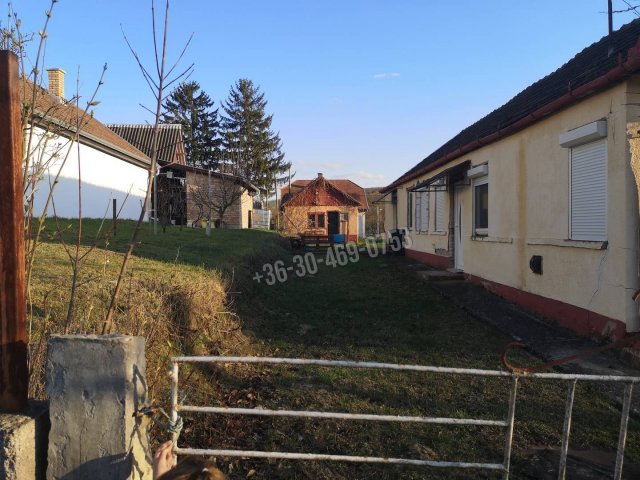 Eladó családi ház, Cserháthalápon 12.9 M Ft, 5 szobás