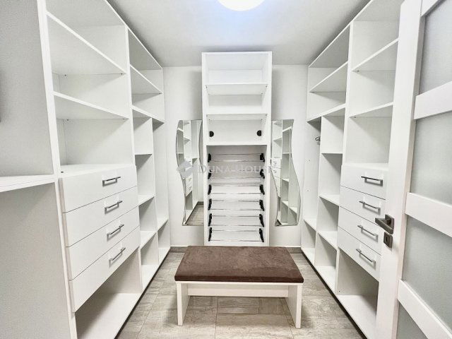 Eladó családi ház, Miskolcon 179 M Ft, 5 szobás