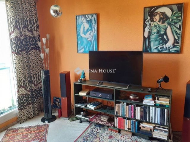 Kiadó panellakás, albérlet, Pécsett 140 E Ft / hó, 1+1 szobás