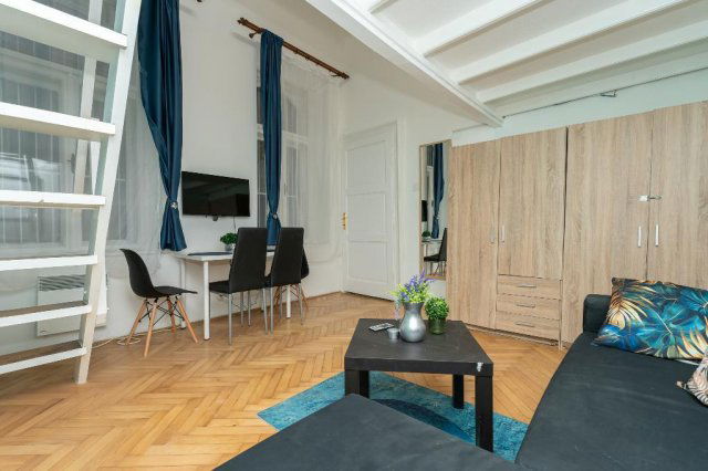 Eladó téglalakás, Budapesten, VIII. kerületben 52.5 M Ft