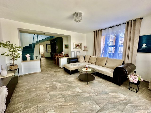 Kiadó családi ház, albérlet, Dunakeszin 450 E Ft / hó, 4 szobás