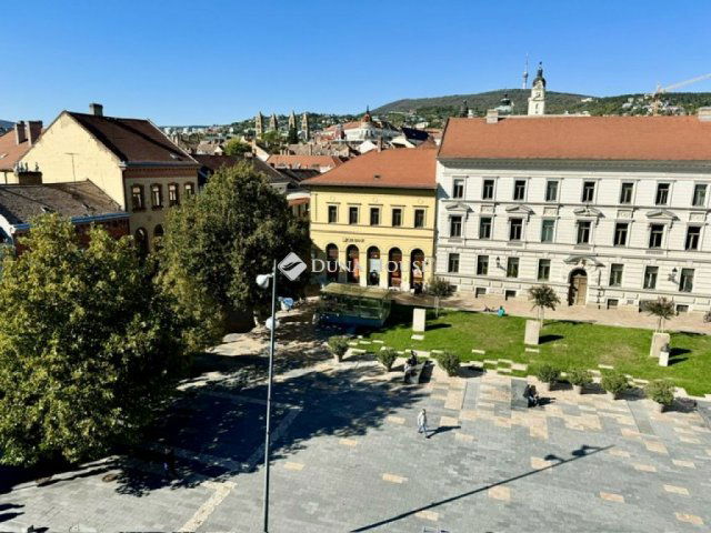 Kiadó iroda, Pécsett 128 E Ft / hó / költözzbe.hu