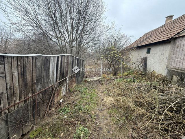 Eladó családi ház, Rakamazon 19 M Ft, 8 szobás