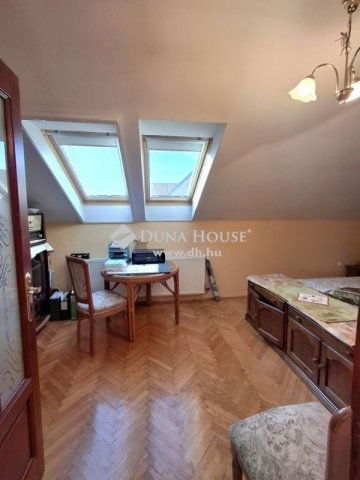 Eladó családi ház, Debrecenben 195 M Ft, 6 szobás