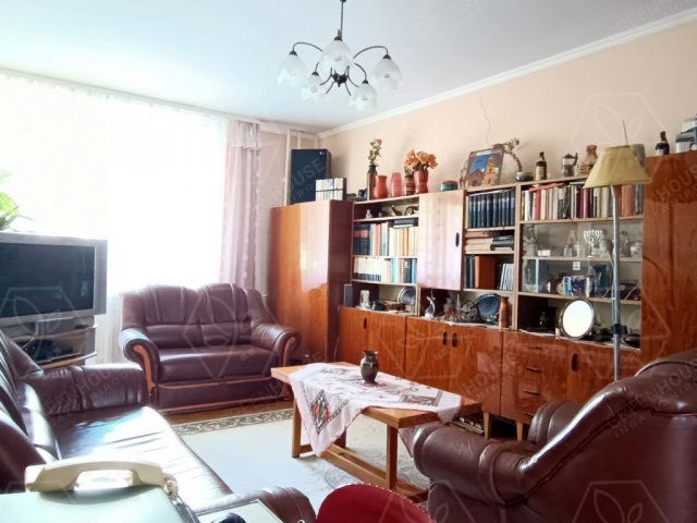 Eladó téglalakás, Nyíregyházán 43.99 M Ft, 23 szobás