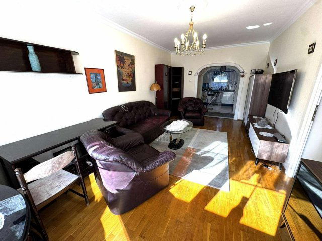 Kiadó panellakás, albérlet, Budapesten, II. kerületben, 3 szobás