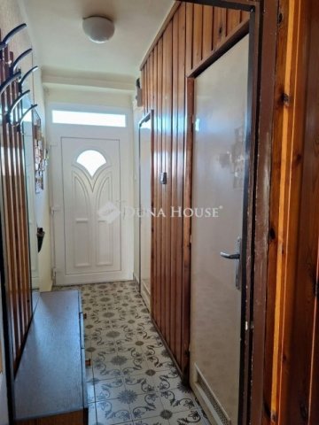 Eladó téglalakás, Szombathelyen 52 M Ft, 3 szobás