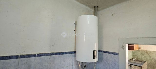 Eladó családi ház, Tápiószecsőn 27.9 M Ft, 2 szobás