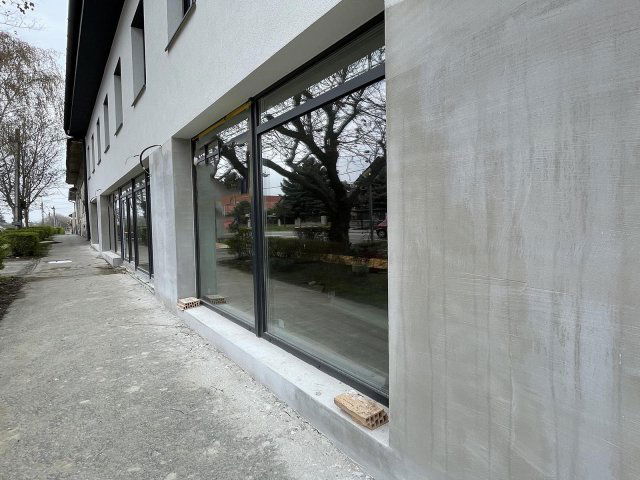 Eladó üzlethelyiség, Budaörsön 330 M Ft, 4 szobás