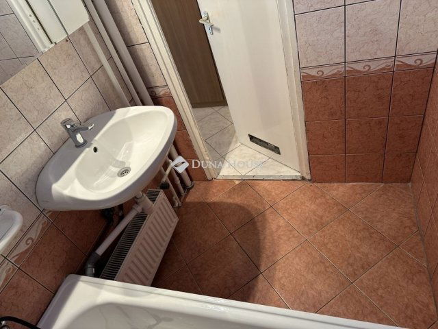 Eladó téglalakás, Budapesten, X. kerületben 69.99 M Ft, 3 szobás