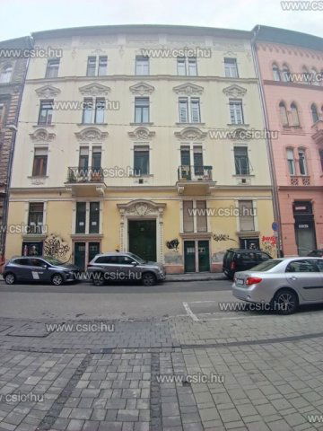 Eladó téglalakás, Budapesten, VI. kerületben 109.9 M Ft