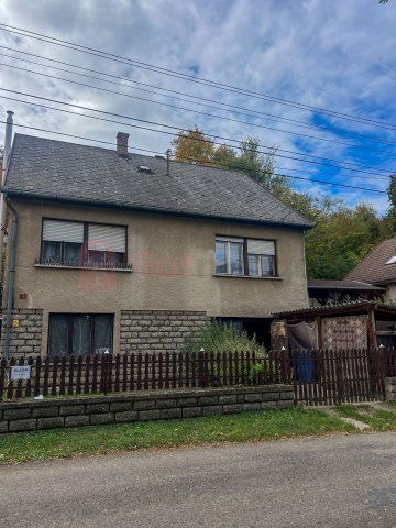 Eladó családi ház, Pécsett, Bencze József utcában 53.9 M Ft