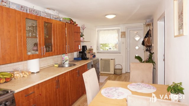 Eladó családi ház, Hódmezővásárhelyen 43.7 M Ft, 2 szobás