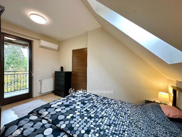 Eladó téglalakás, Budapesten, III. kerületben 99.9 M Ft