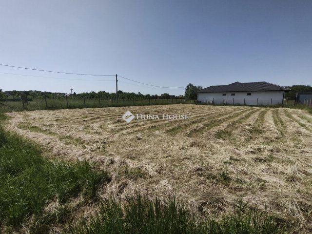 Eladó telek, Adonyban 13.5 M Ft / költözzbe.hu