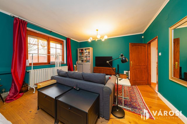 Eladó családi ház, Makón 89.5 M Ft, 5 szobás