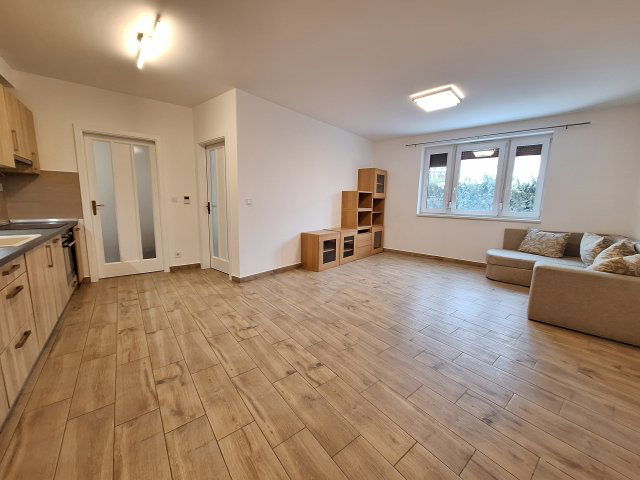 Eladó téglalakás, Kecskeméten 78.4 M Ft, 3 szobás