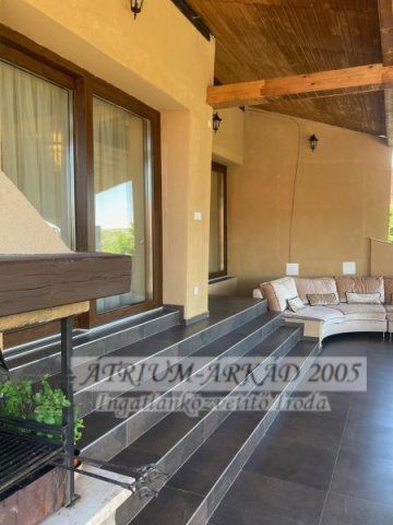 Eladó családi ház, Diósdon 249 M Ft, 6 szobás