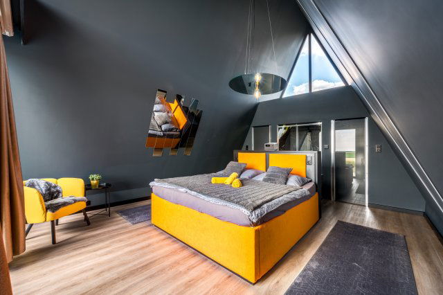 Eladó hotel, Pusztavacson 348 M Ft / költözzbe.hu