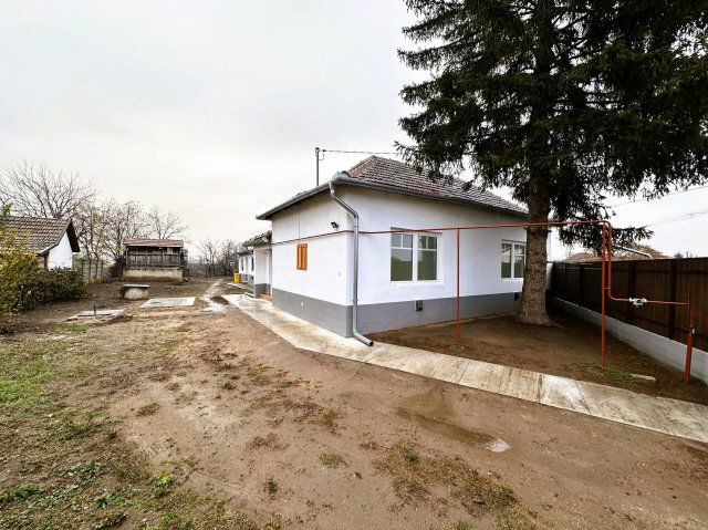 Eladó családi ház, Nagykamaráson 14.5 M Ft, 2 szobás