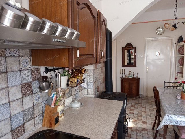 Eladó családi ház, Szolnokon 48.5 M Ft / költözzbe.hu