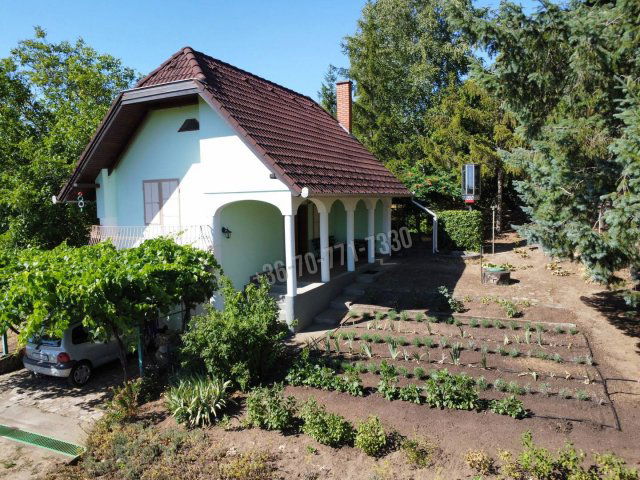 Eladó családi ház, Hevesen 39.9 M Ft, 2 szobás