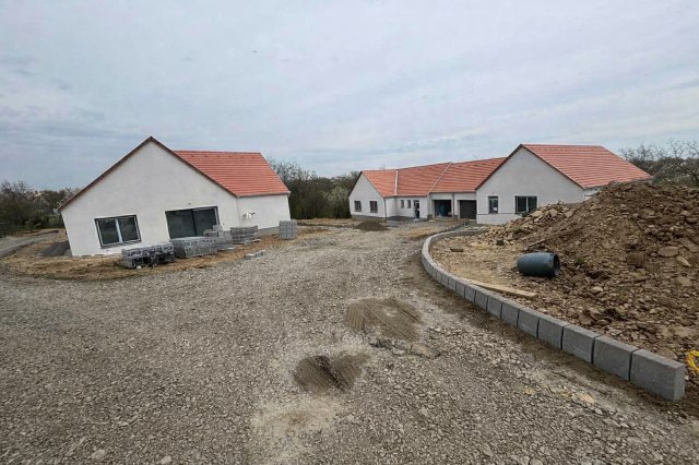 Eladó családi ház, Nagykozáron 109.9 M Ft, 4 szobás