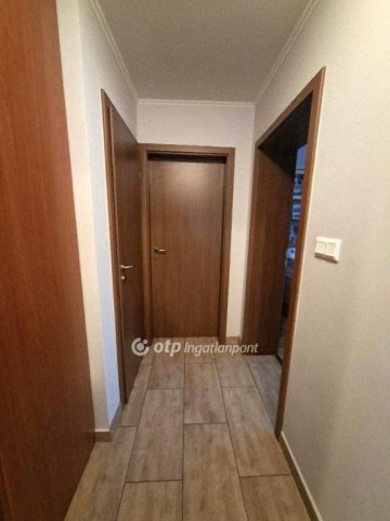 Eladó családi ház, Martonvásáron 120 M Ft, 3 szobás