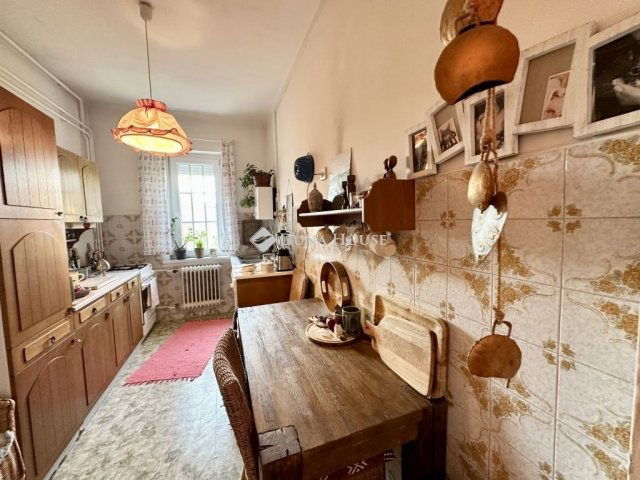 Eladó téglalakás, Budapesten, XIV. kerületben 130 M Ft, 4 szobás