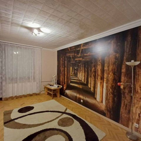 Eladó téglalakás, Salgótarjánban, Báthori István úton