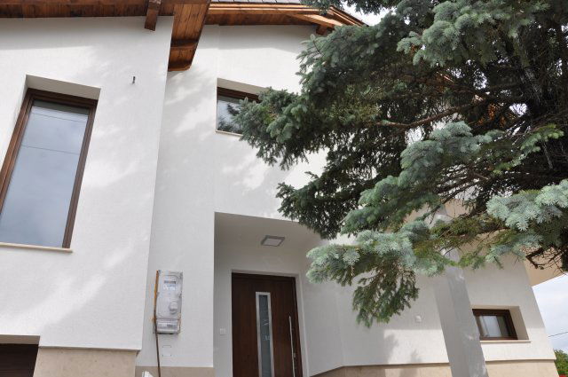 Eladó családi ház, Nagykovácsiban 225 M Ft, 5 szobás