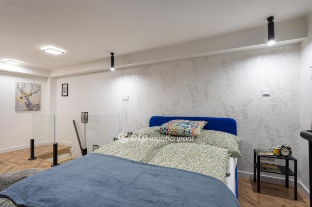 Eladó téglalakás, Budapesten, VI. kerületben 55 M Ft, 2 szobás