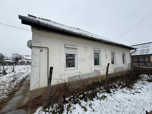 Eladó családi ház, Nyírbogdányon 9.6 M Ft, 2 szobás