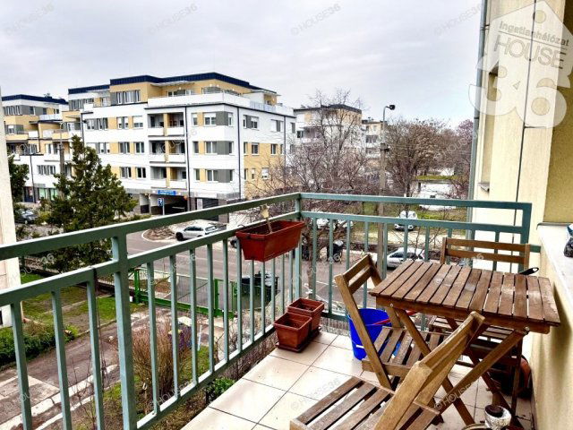 Eladó téglalakás, Kecskeméten 74 M Ft, 3 szobás