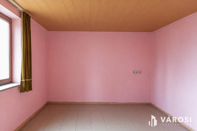 Eladó családi ház, Vésztőn 4.9 M Ft, 1+2 szobás