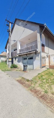 Eladó családi ház, Csapiban 29.9 M Ft, 4 szobás