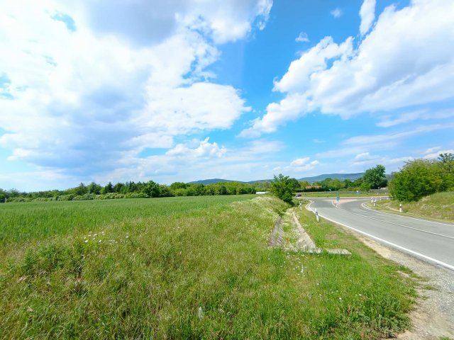 Eladó telek, Pécsett, Kökényi úton 8 M Ft