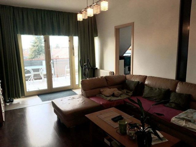 Eladó családi ház, Székesfehérvárott 73.9 M Ft, 3+1 szobás