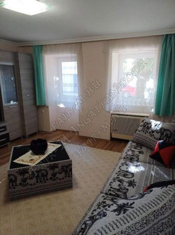Kiadó téglalakás, albérlet, Szegeden 115 E Ft / hó, 1 szobás