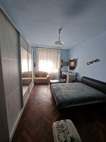 Eladó téglalakás, Pétfürdőn 37.99 M Ft, 2 szobás