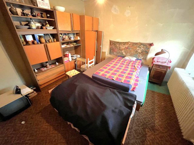 Eladó családi ház, Pécsett 33.9 M Ft, 2+1 szobás