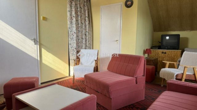 Eladó nyaraló, Mezőkövesden 51 M Ft, 4 szobás