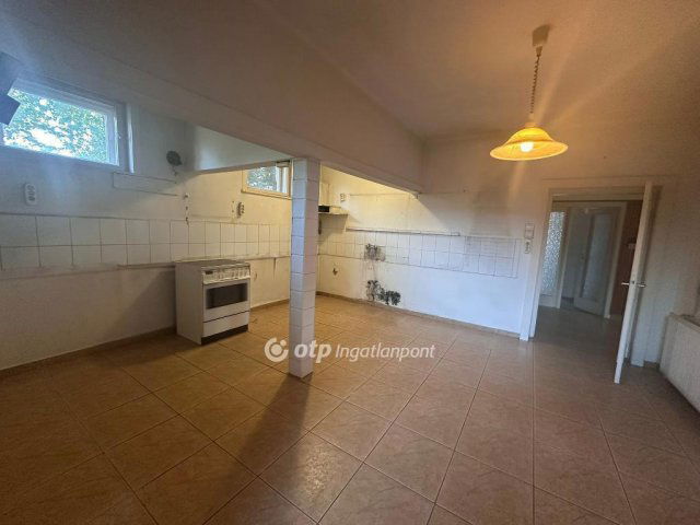 Eladó családi ház, Dunaharasztin 74.9 M Ft, 2+3 szobás