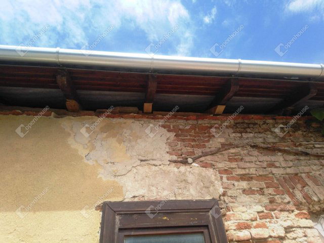 Eladó családi ház, Pacsán 19.9 M Ft, 8 szobás