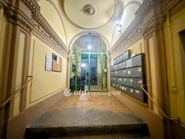 Eladó téglalakás, Budapesten, VII. kerületben 42 M Ft, 1 szobás