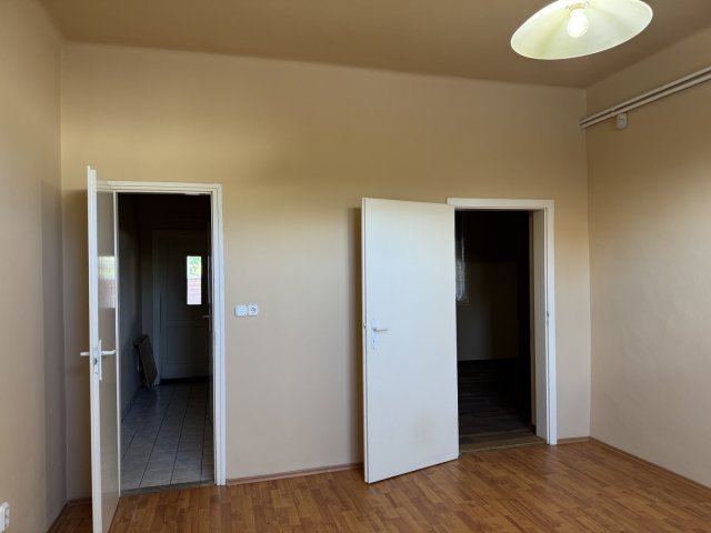 Kiadó téglalakás, albérlet, Fóton 180 E Ft / hó, 2 szobás