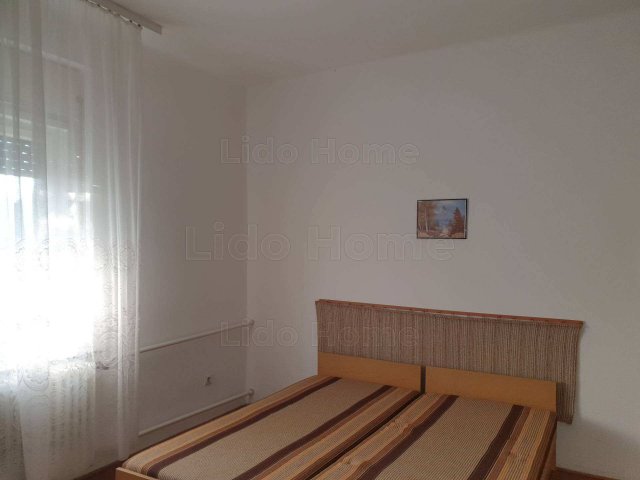 Eladó családi ház, Balatonszentgyörgyön 60 M Ft, 7 szobás