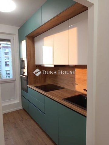 Eladó panellakás, Pécsett 44.9 M Ft, 1+1 szobás