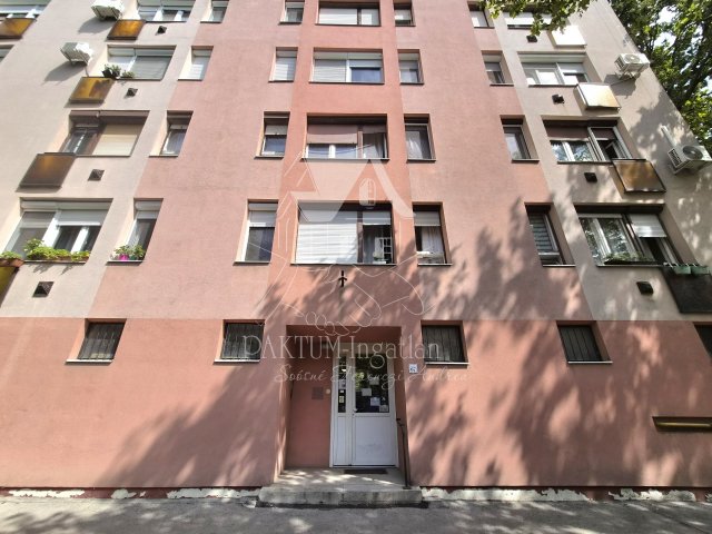 Kiadó téglalakás, albérlet, Szolnokon 130 E Ft / hó, 1+2 szobás